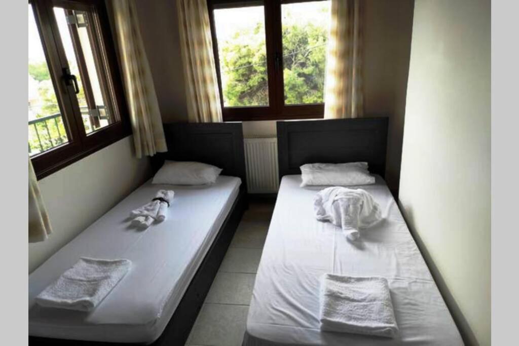 Вілла Artemis Penthouse 10 Minute From National Airport Екстер'єр фото